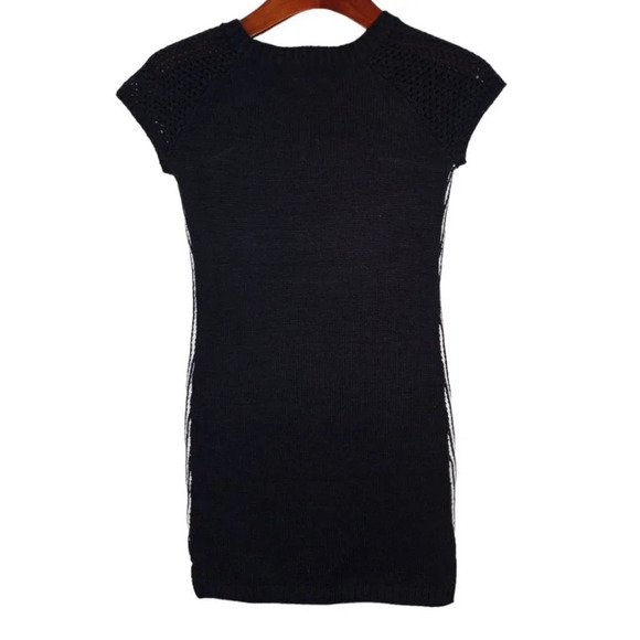 Made For Me to Look Amazing Black /White Crochet sweater dress Size Small - Picture 2 of 8